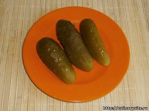 Салат оливье с колбасой. Шаг 2.