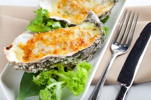 Запечённые устрицы – закуска для гурманов