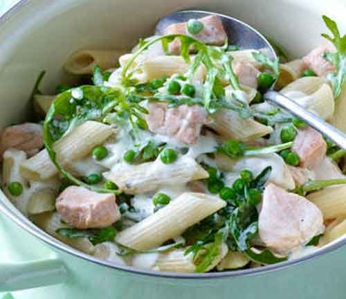 Закуска из макарон и лосося