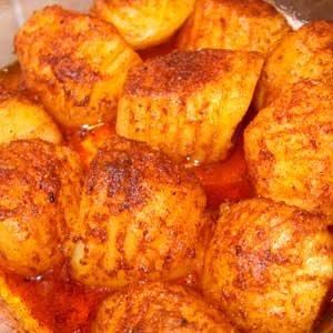 Постный картофель, запеченн ый в медово-горчичном соусе